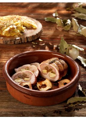 poulet-gefuellt-mit-doerraepfeln-roesti-spaetzli-loorbeerblatt-zwiebel-nelke