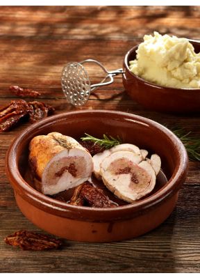 poulet-gefuellt-doerrtomaten-kartoffelstock-im-tontopf