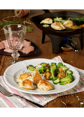 poulet-auf-tischgrill-broccoli-kartoffeln